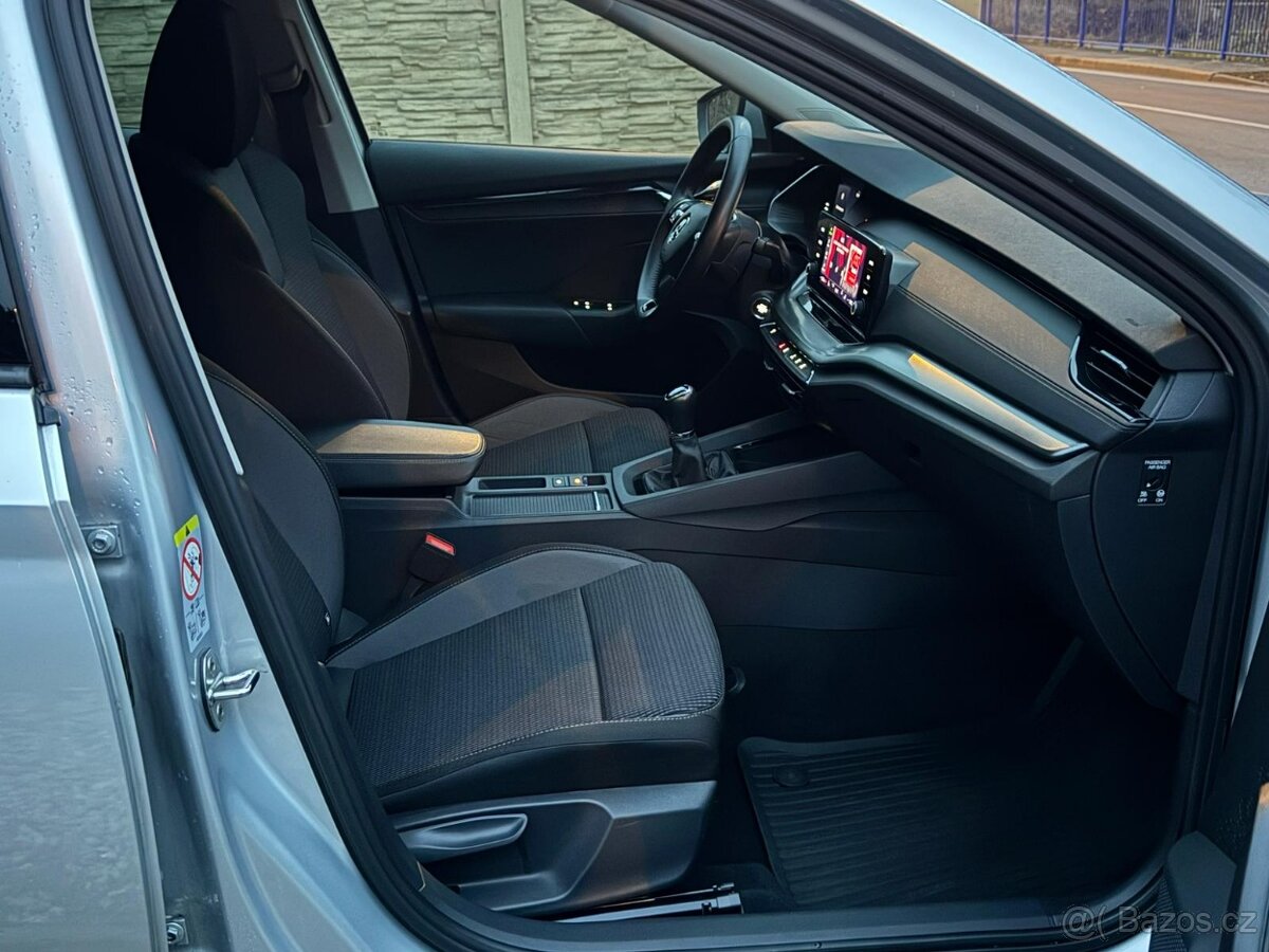 Škoda Octavia 1.5TSi 1.MAJ ČR NEBOUR. ZÁRUKA - 19