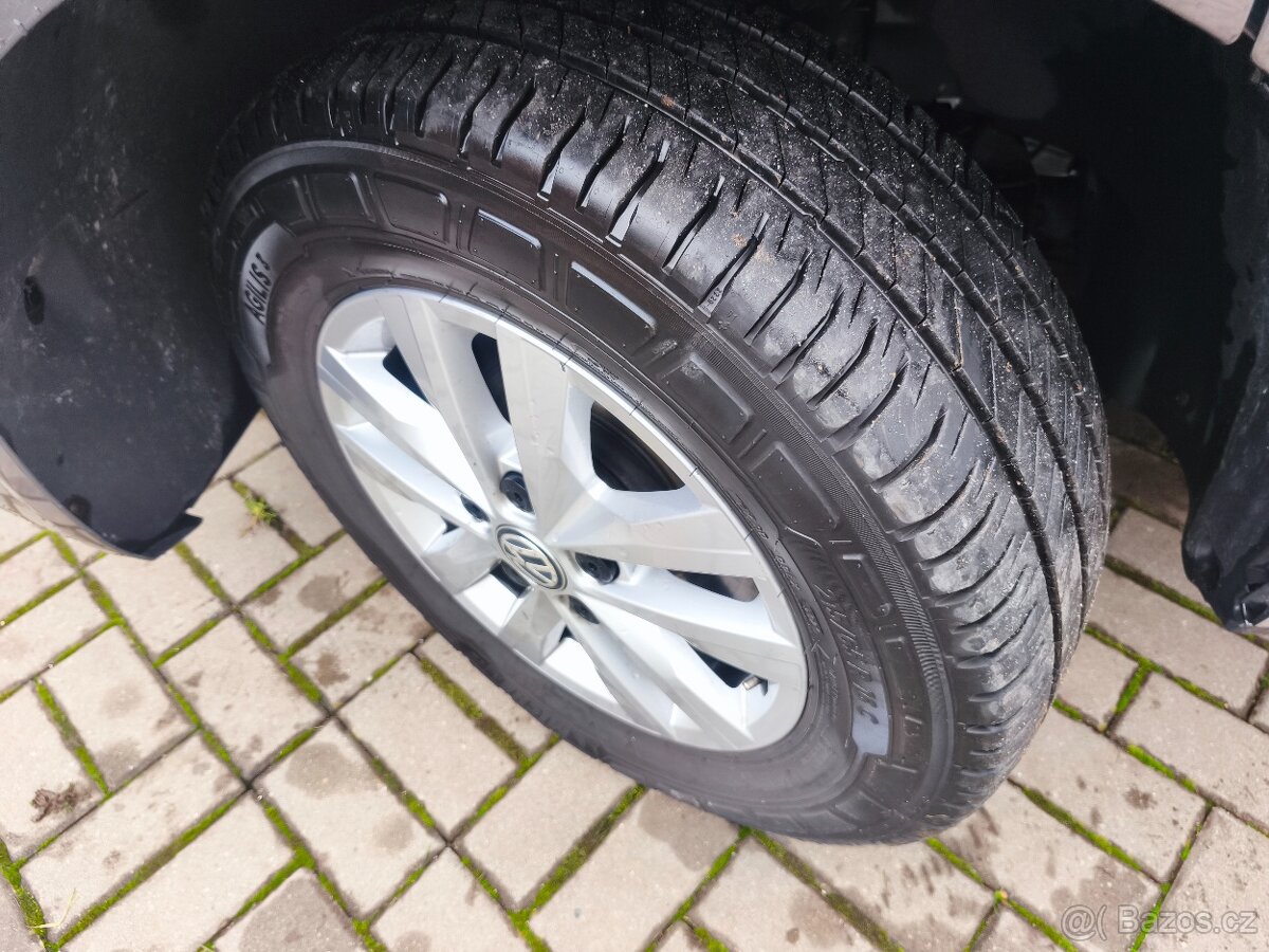 VW MULTIVAN T6 2.0TDI 110kW-1MAJITEL-SERVIS-PERFEKTNÍ STAV - 19