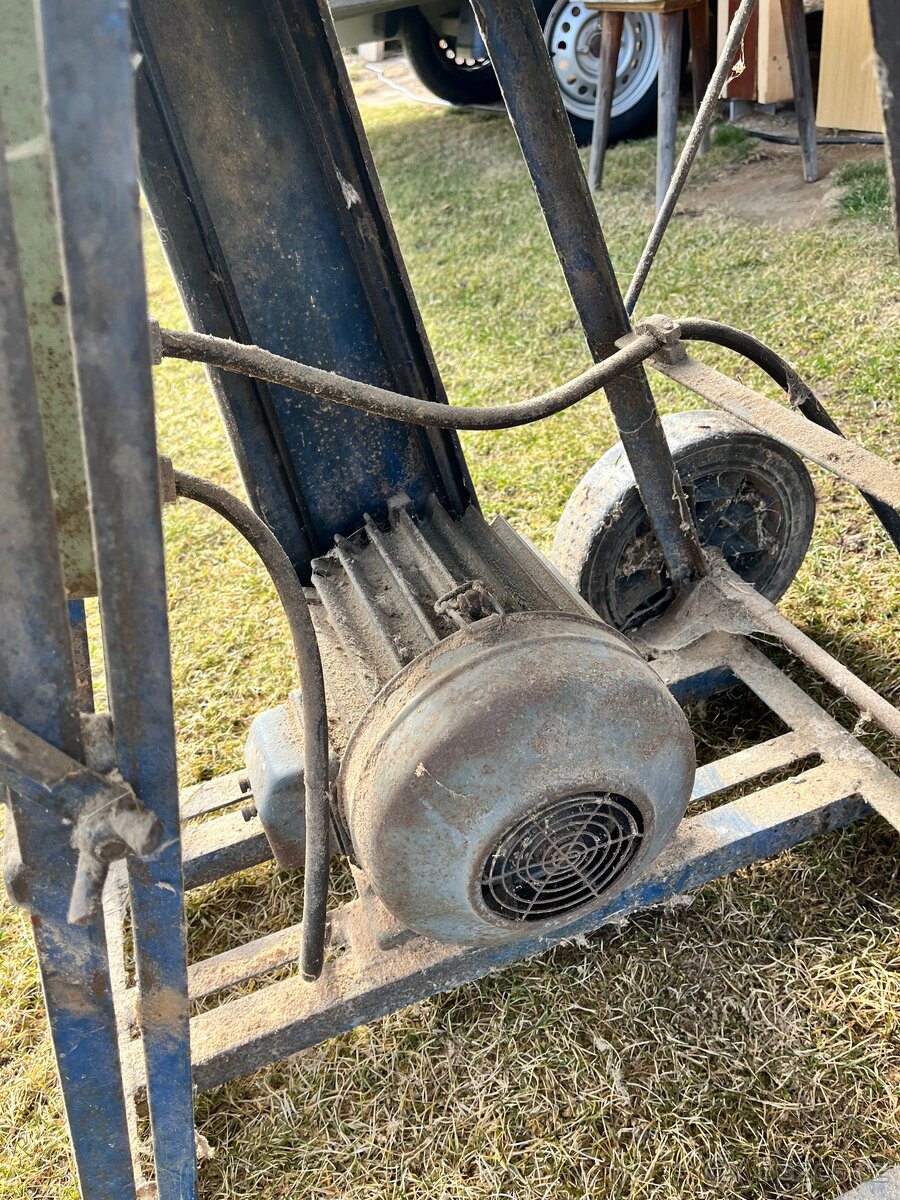 Prodán cirkulárku - 19