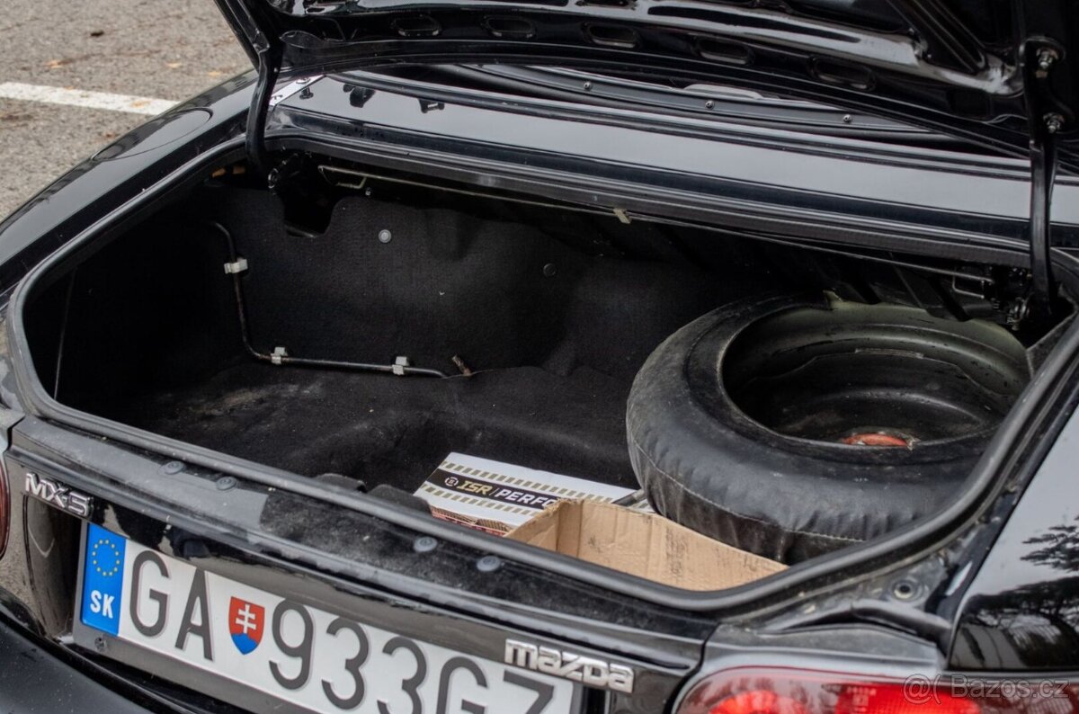 Mazda MX-5 Miata 1,8 benzín - 19