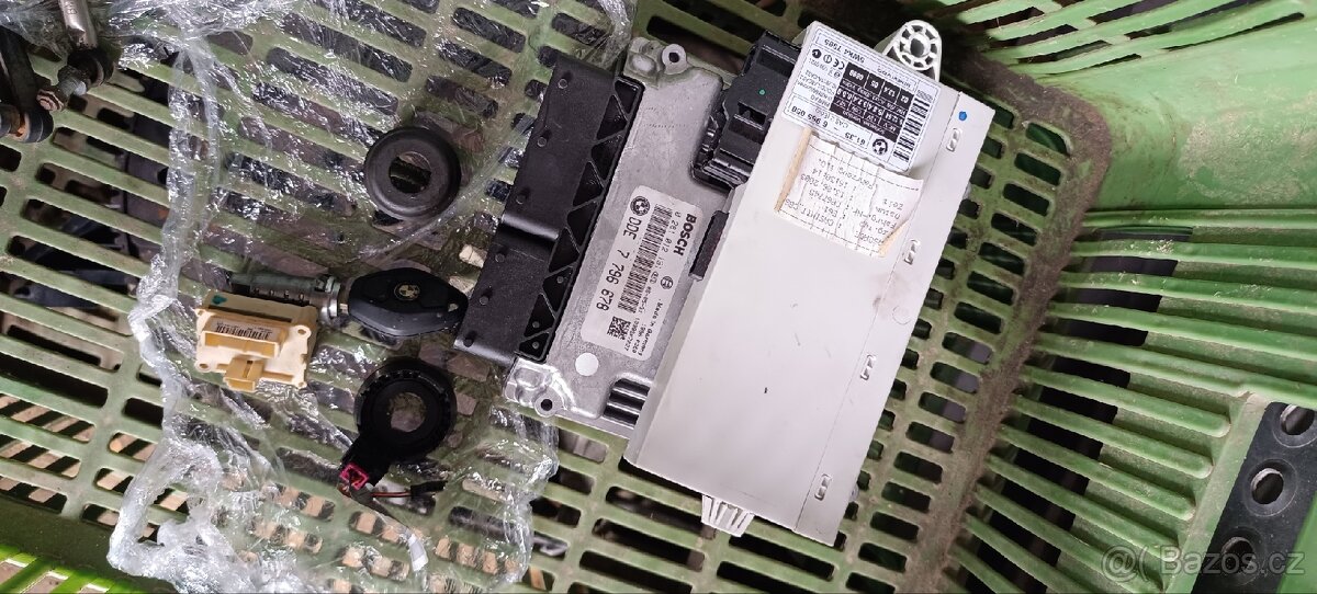 Nejrůznější drobné díly na BMW e60 e61 - 19