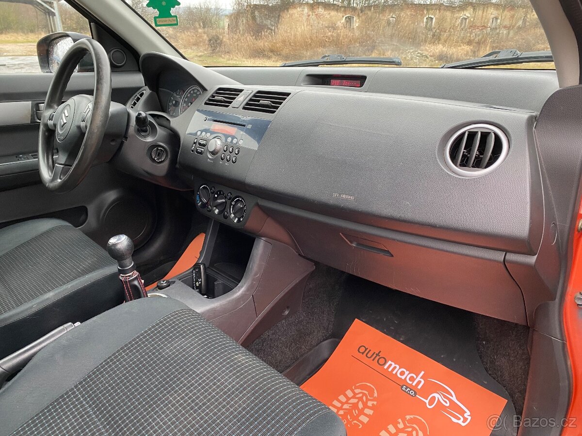 Predám Suzuki Swift 1,3 benzin rv 2005 - 19