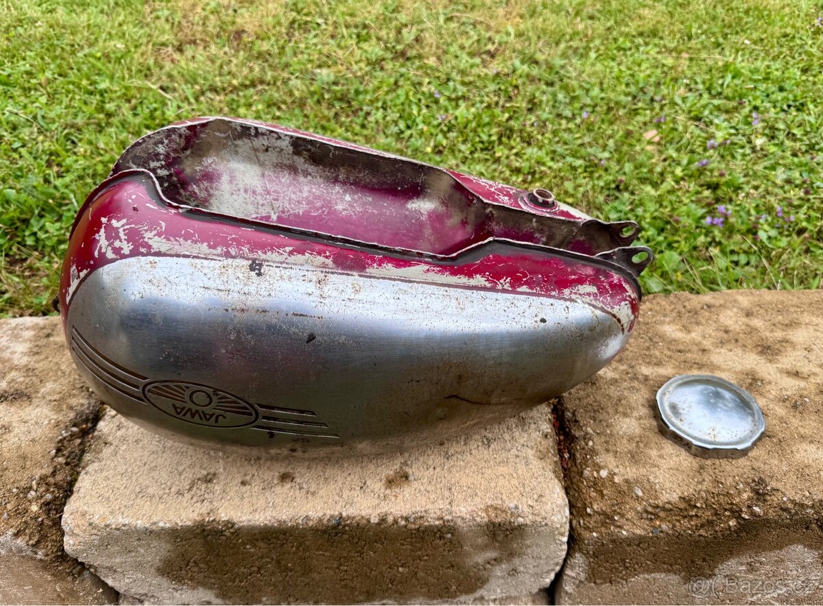 Jawa 250 350 panelka, sportka - nádrž - 19