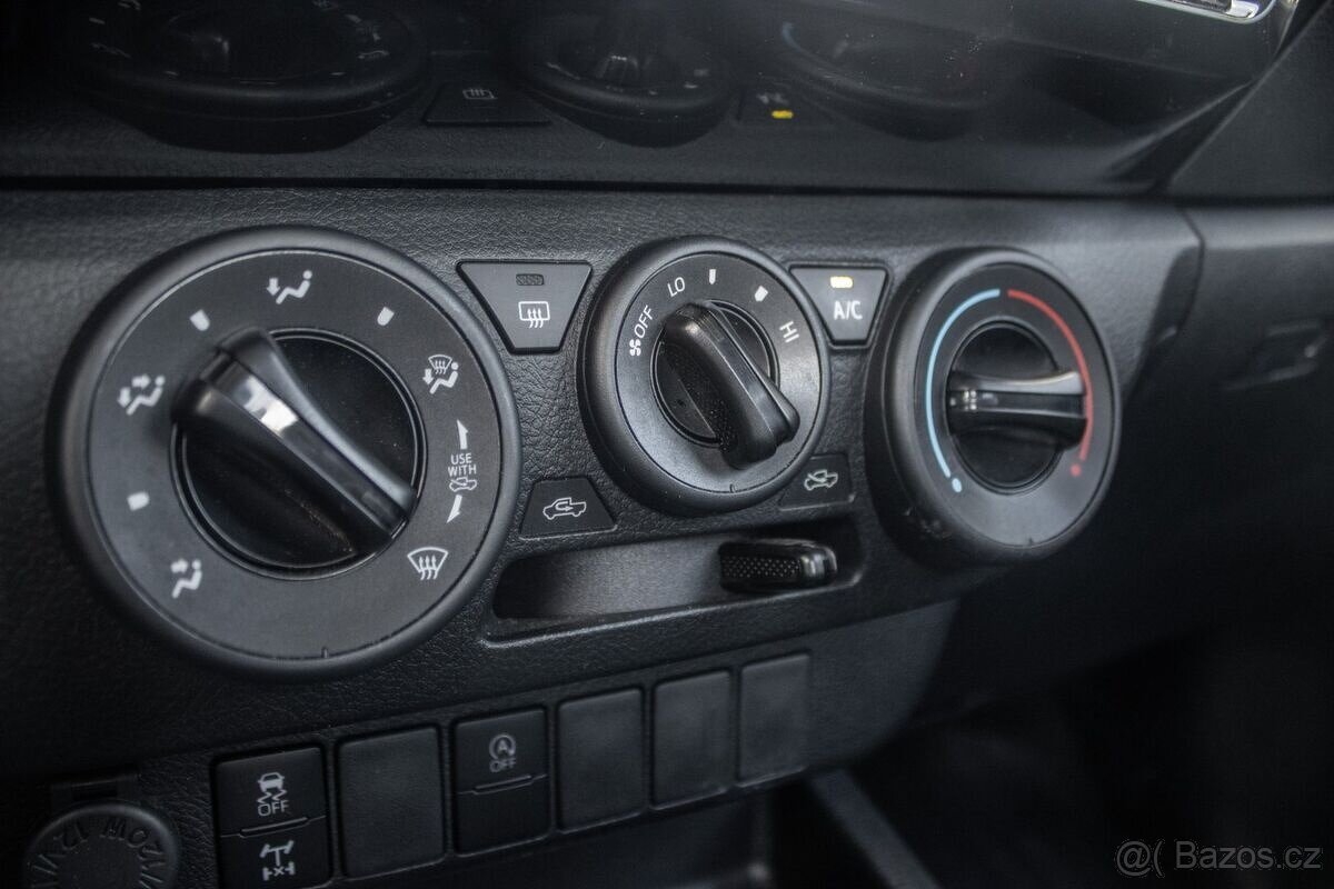 Toyota Hilux MT/6 110kW - 19