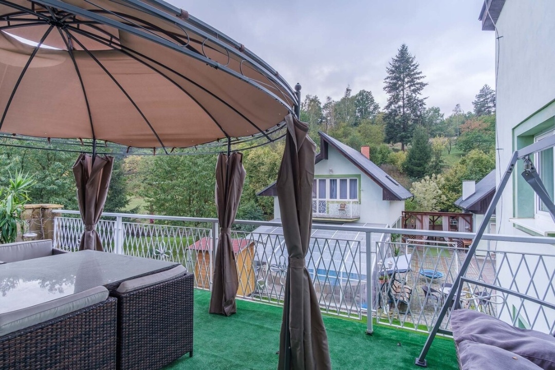 Prodej vícegeneračního domu Úštěk - 19