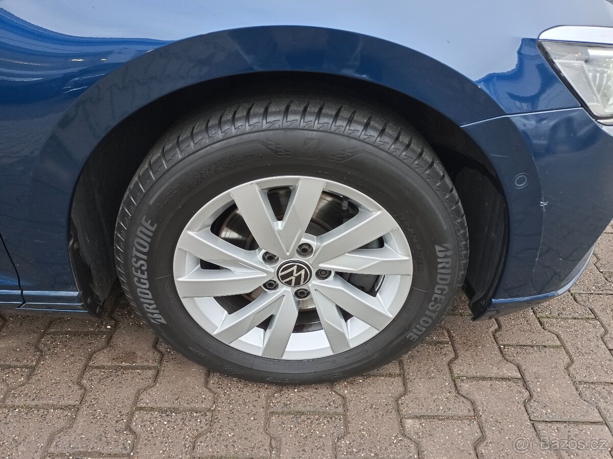 VW Passat B8 Variant 2.0TDI 90kW DSG - záruka Autodraft - 19