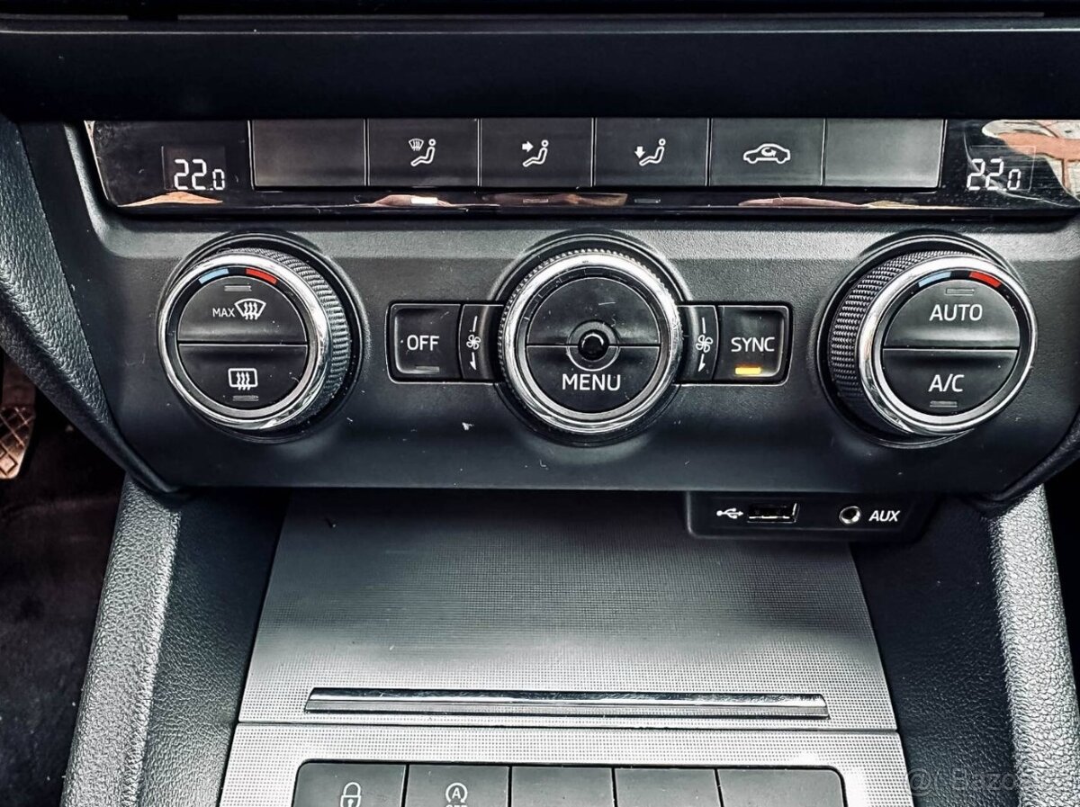 Škoda Octavia Combi 1.6 TDI 110k Active - 19