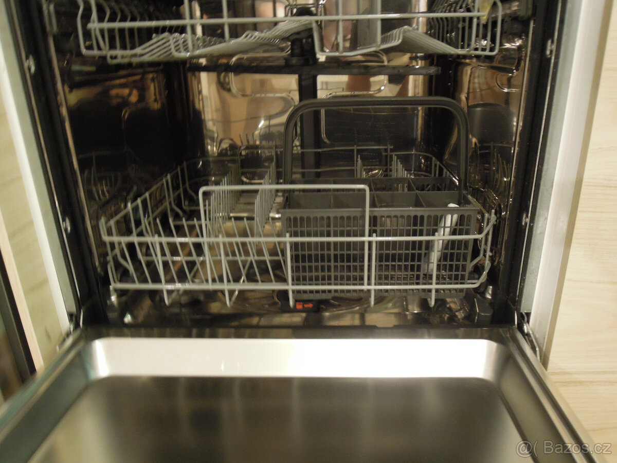 IKEA LAGAN vestavěná dotyková myčka 60 cm automatické dvířka - 19