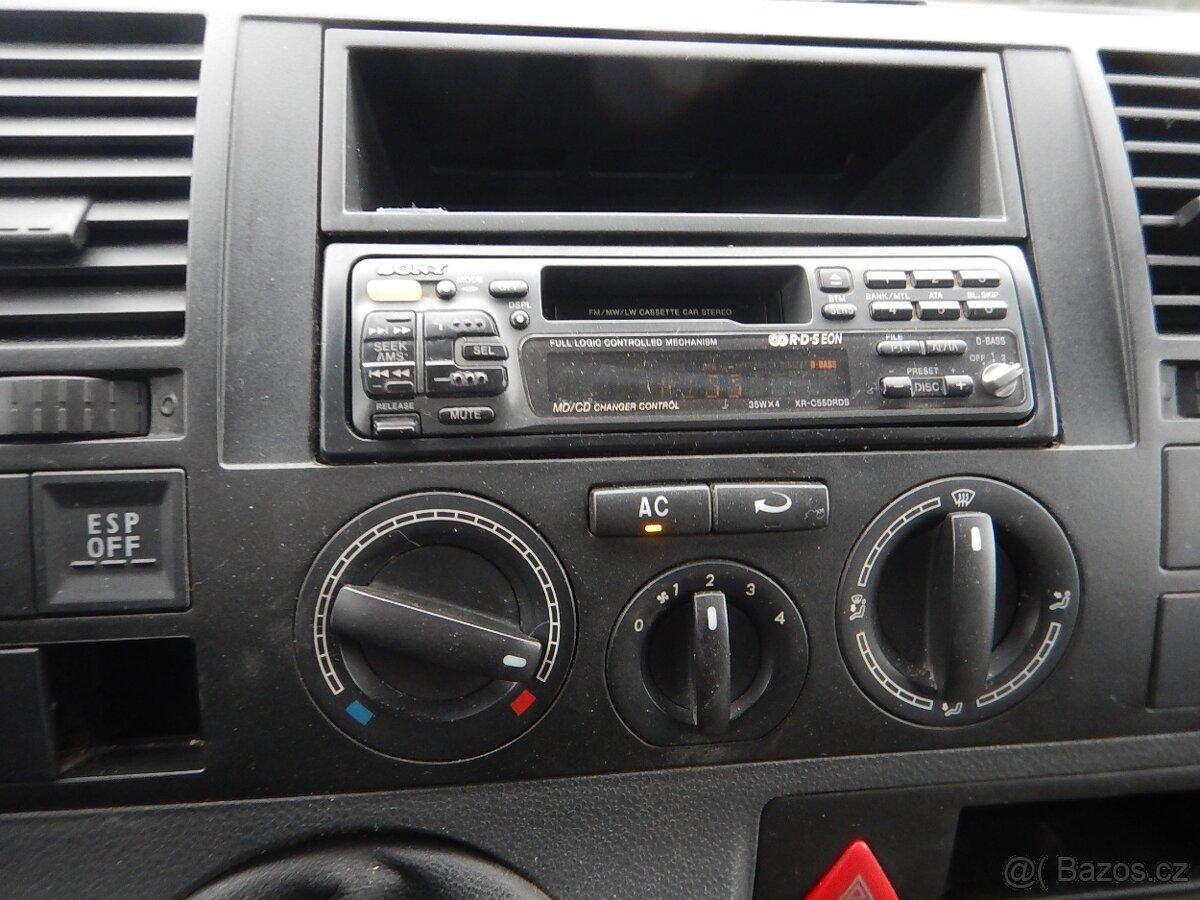 VW Transporter 2.5 TDI, 96 kW - 19