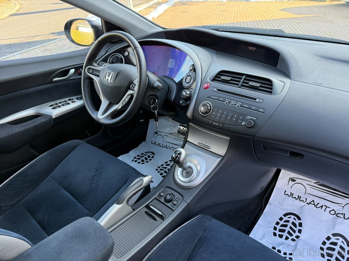 HONDA CIVIC VIII 1.8 i-VTEC 103kW AUTOMAT-12/2006-116.120KM- - 19