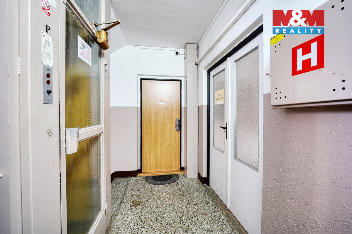 Prodej bytu 3+1, 84 m², Karlovy Vary, ul. Sibiřská - 19