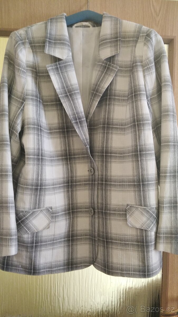 NOVÁ PĚKNÁ PRAKTICKÁ DÁMSKÁ ZIMNÍ OBUV.VELIKOST 39. - 19