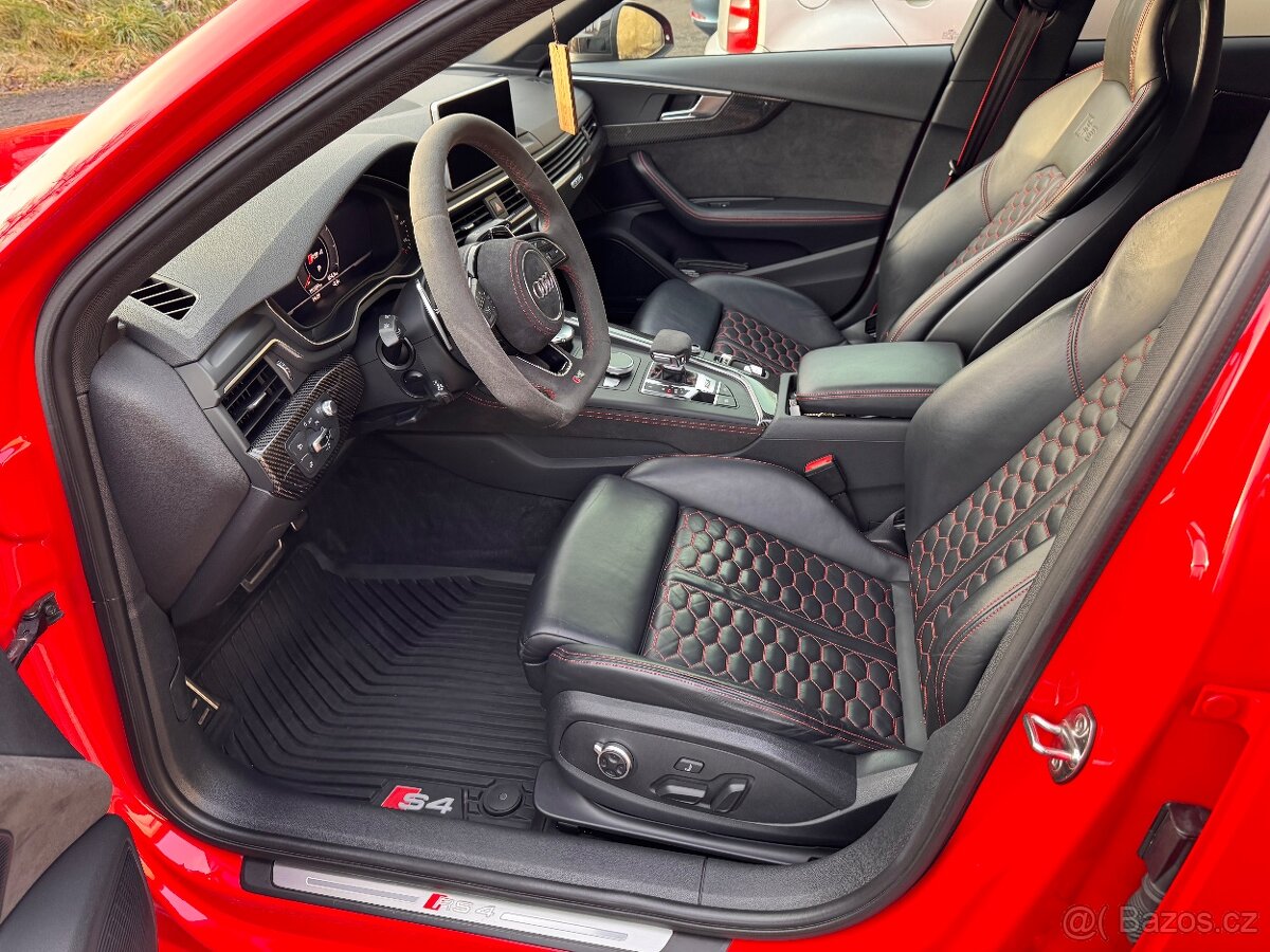 Audi RS 4 - 19