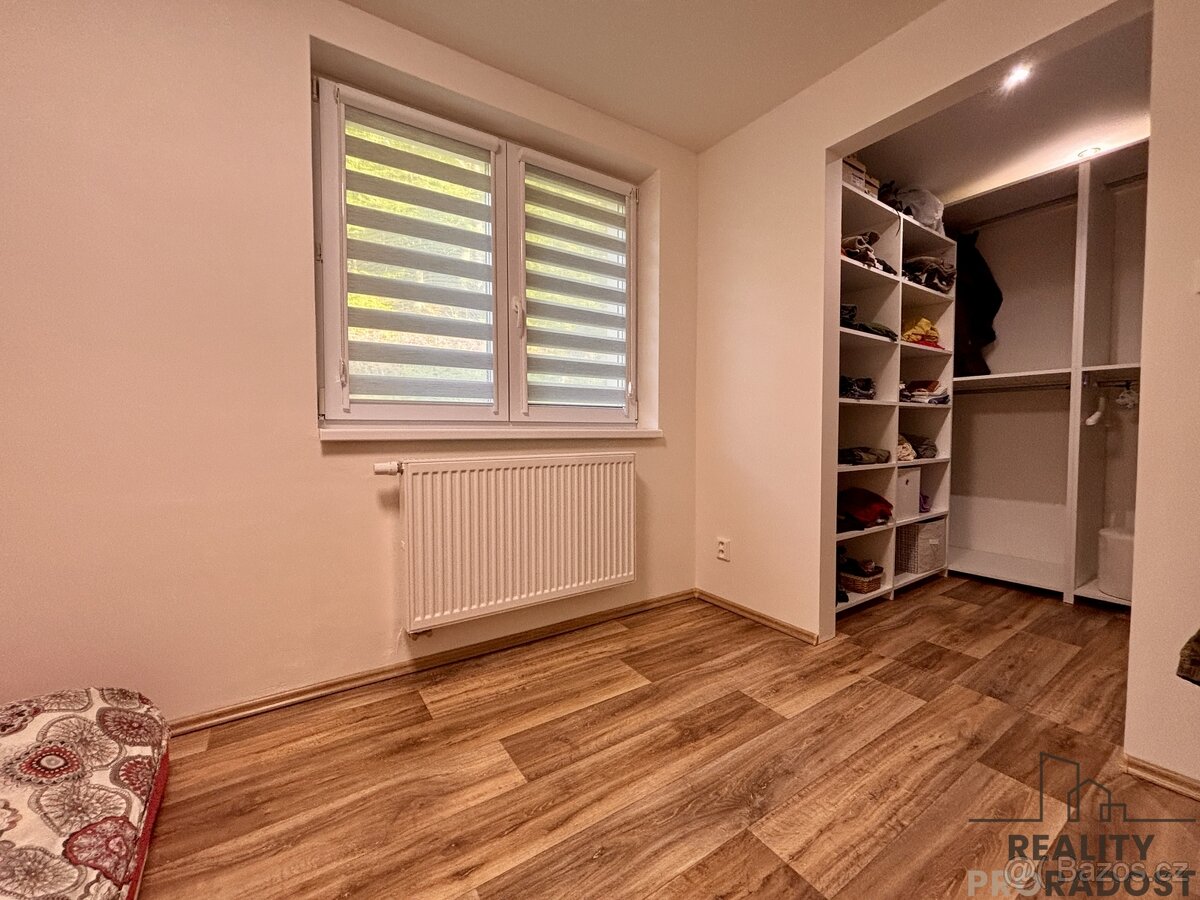 Prodej chaty 4+kk 133 m2, pozemek 728 m2, k celoročnímu bydl - 19