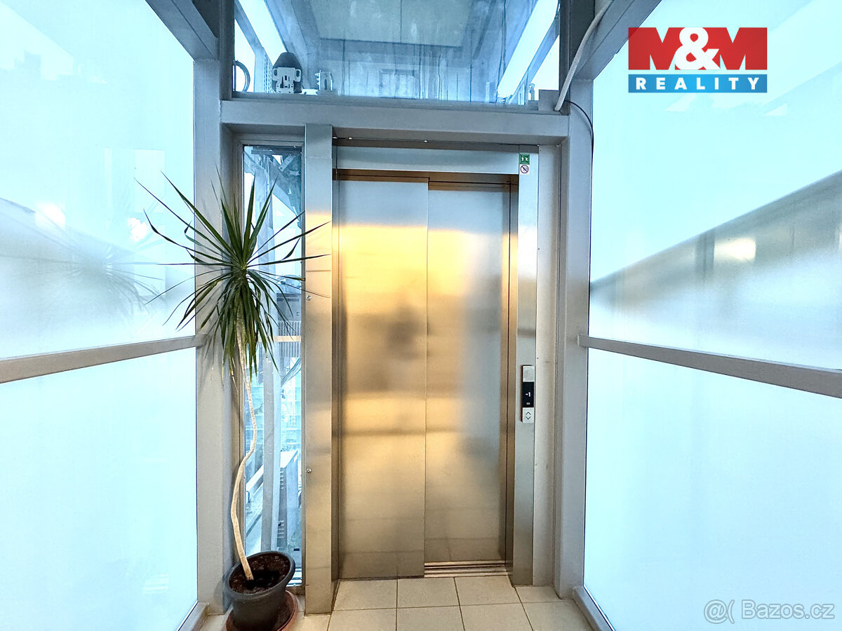 Prodej atypického bytu, 114 m², Praha, ul. Za Pohořelcem - 19