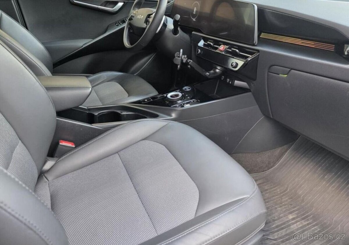 Kia e-Niro 1.MAJ.-150kW-64,8kWH-ZÁRUKA - 19