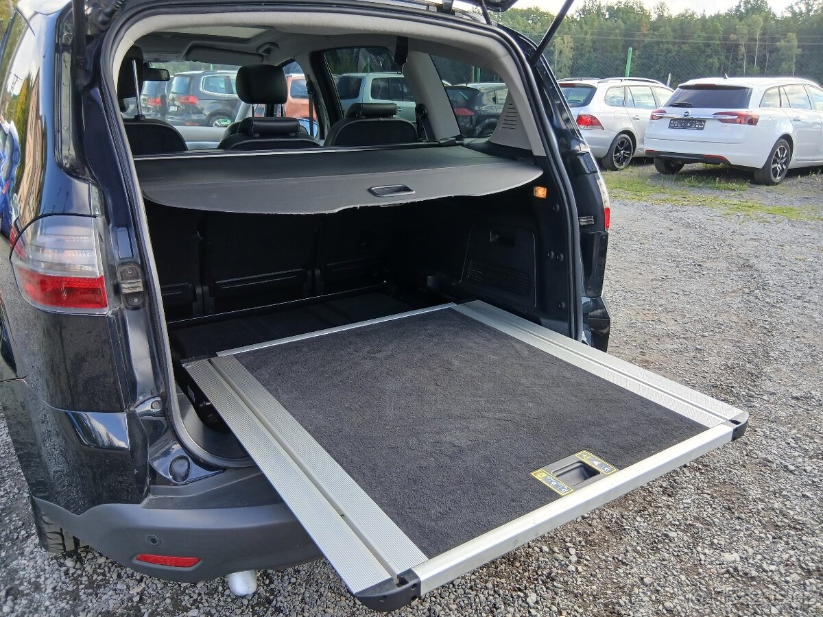 Ford S-MAX, 2.0 TDCI, TITANIUM, automat, r.v. 2009/11 - 19