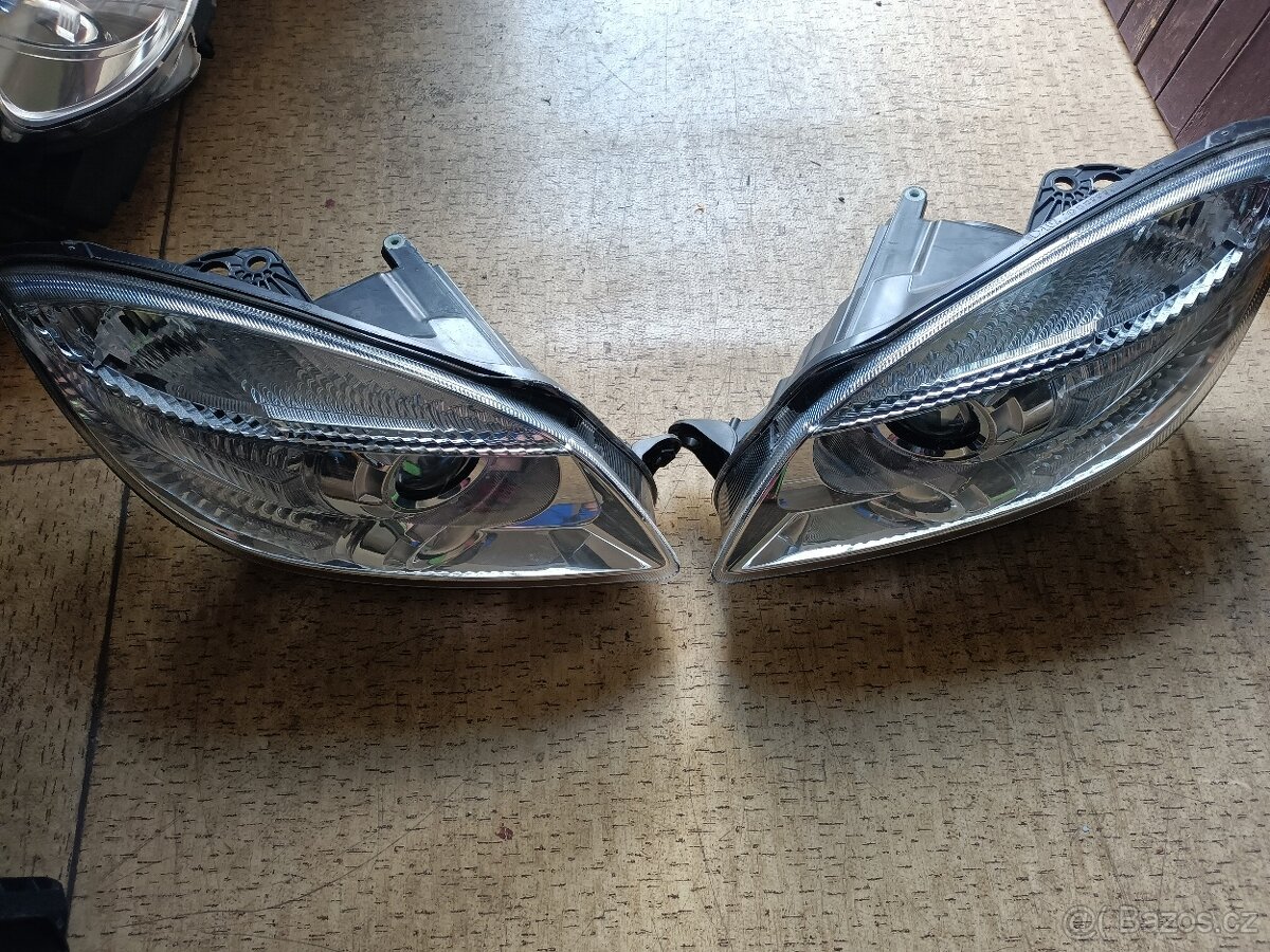 Skoda Fabia 2 - přední nárazník ,přední kapota - 19