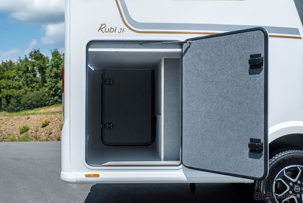 Obytný vůz Notin - 19