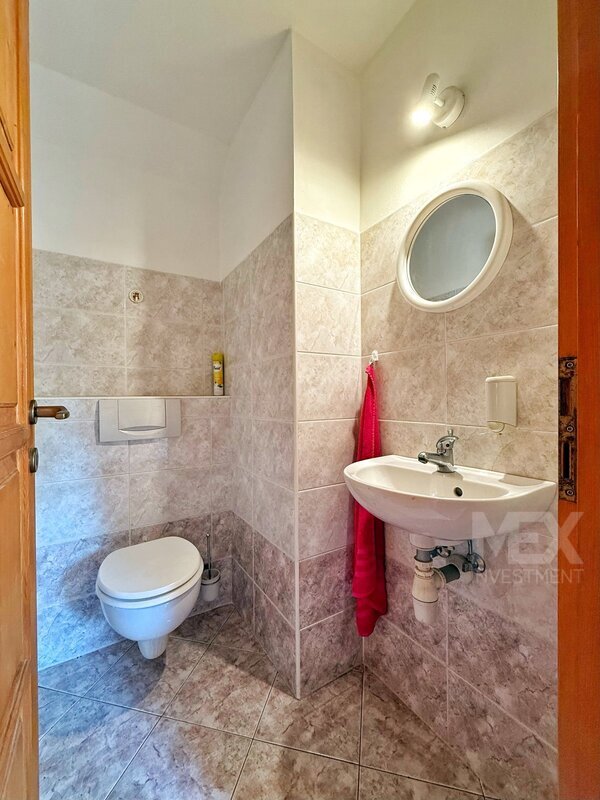 Prodej rodinného domu s velkou zahradou v obci Rybníček - 19