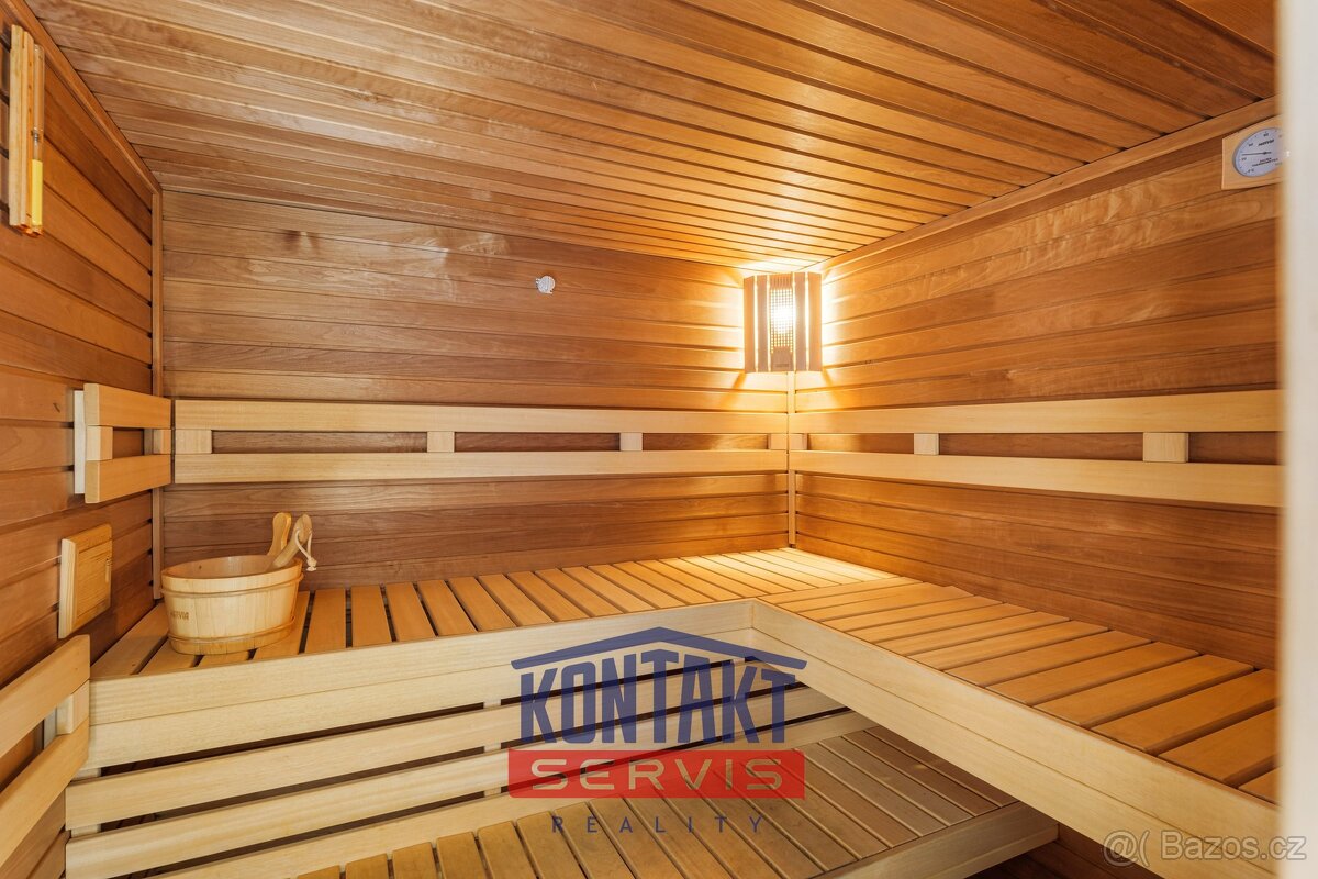 Prodej luxusního apartmánu 3+KK se saunou, terasou a zahrado - 19