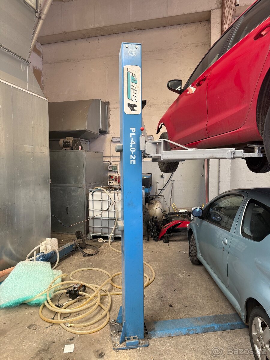 Prodam vybaveni pro autoservis - 19