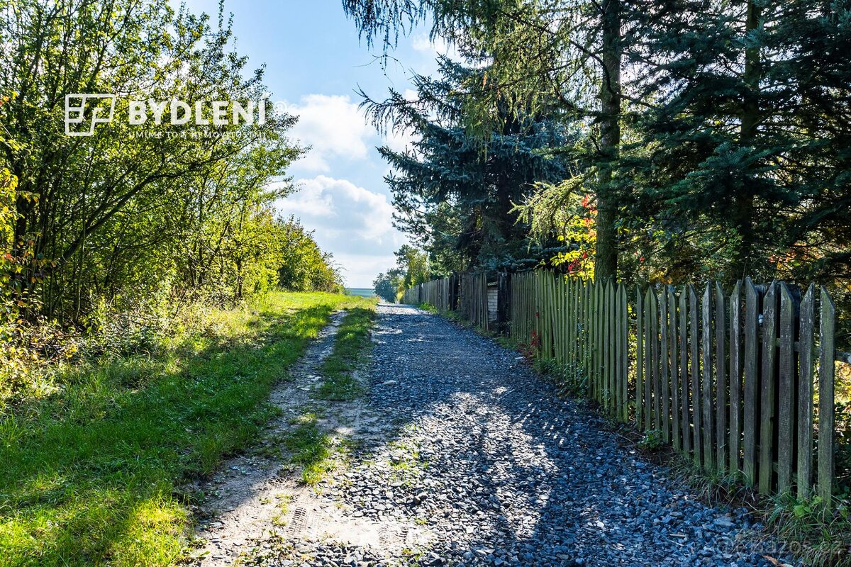 Prodej stavebního pozemku 858m - 19