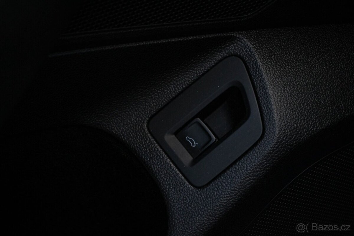 Volkswagen Passat 2.0 TSI 280k Elegance 4Motion DSG - 19