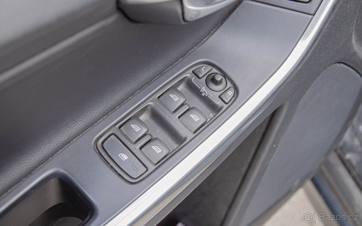 Volvo XC60 D3, 100kW, 6MT - 19