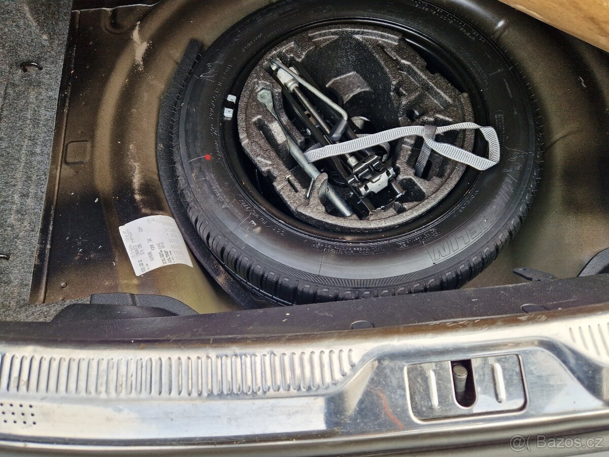 Škoda Superb 2 1,4 TSI, 92 KW xenony, vyhř. sed. - 19