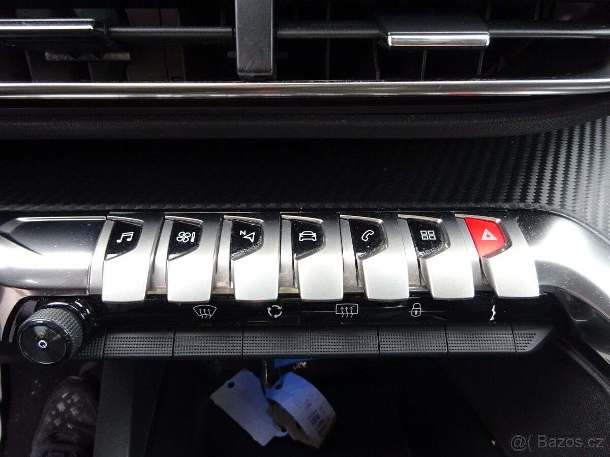 Peugeot 3008 1,5 HDI, ODPOČET DPH - 19