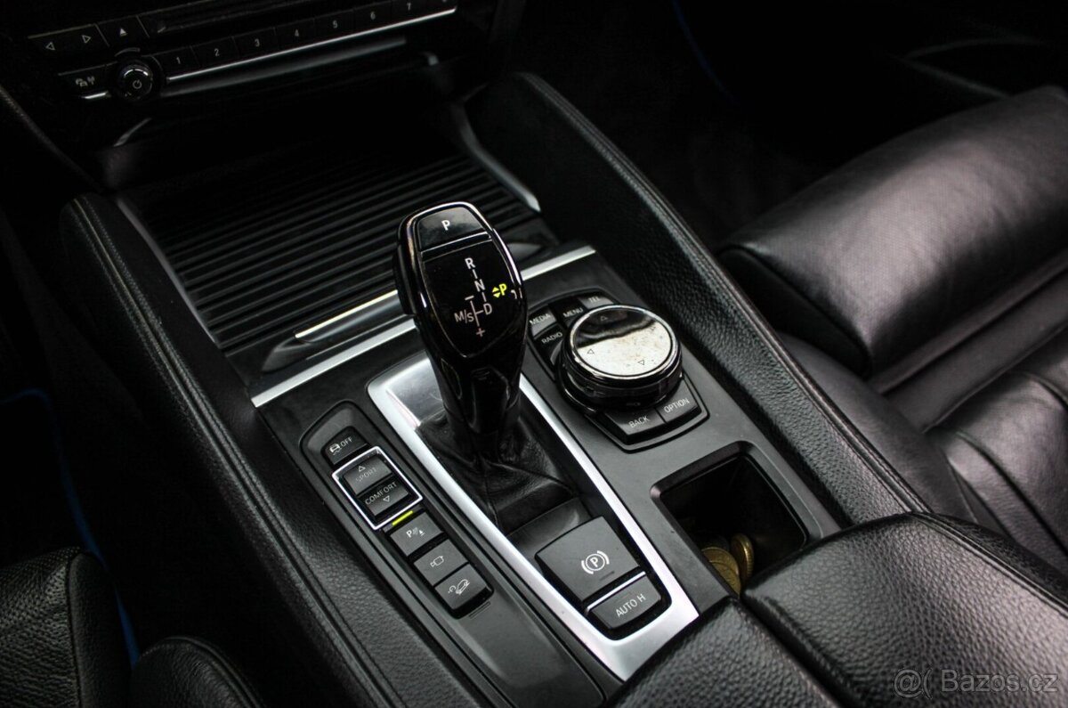 BMW X6 xDrive 30d M-Packet AT8 190kW - 19