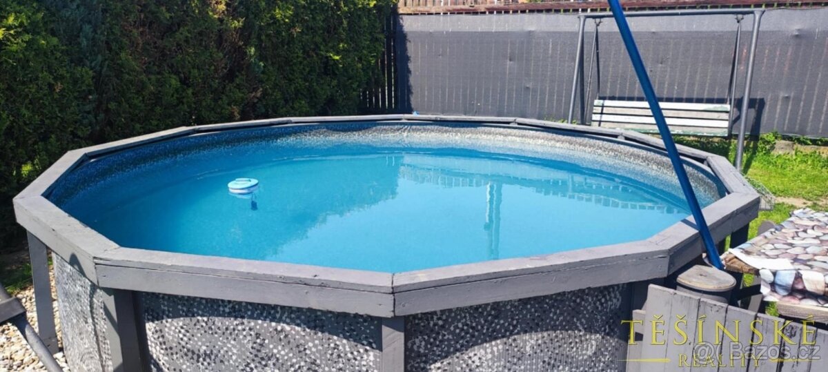 Prodej dvougeneračního rodinného domu se dvěma samostatnými - 19