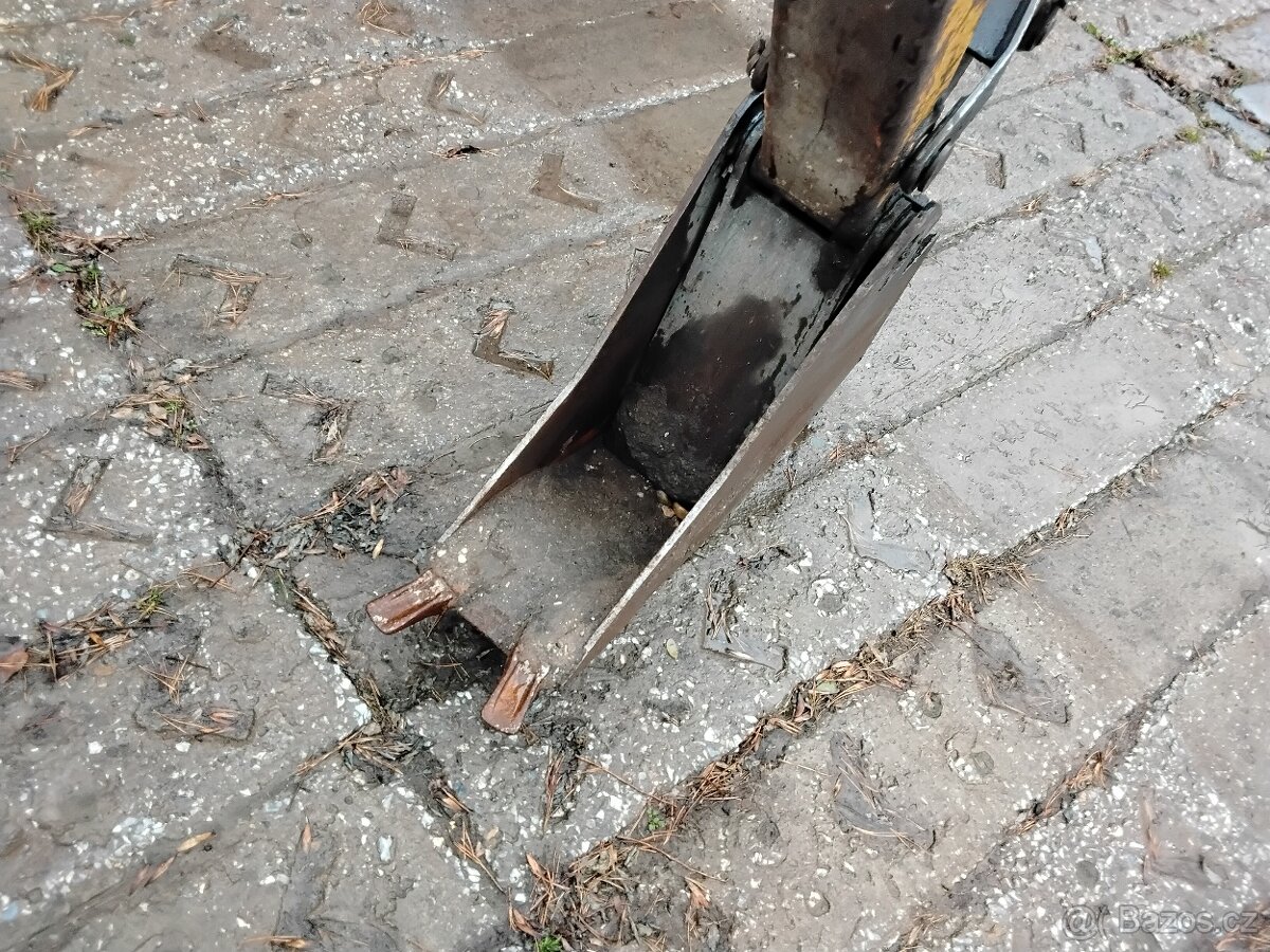 Podkop na smykoví nakladač - 19