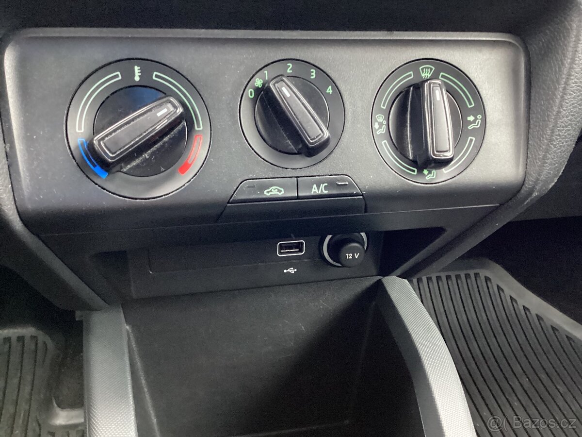 Škoda Fabia 3 model rok 2023 koupeno ČR servisováno DPH - 19