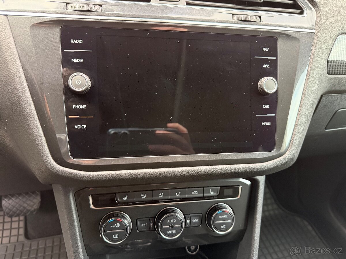 VW TIGUAN ALLSPACE 2,0TDi HIGHLINE 7DSG 4MOTION 110Kw - 19