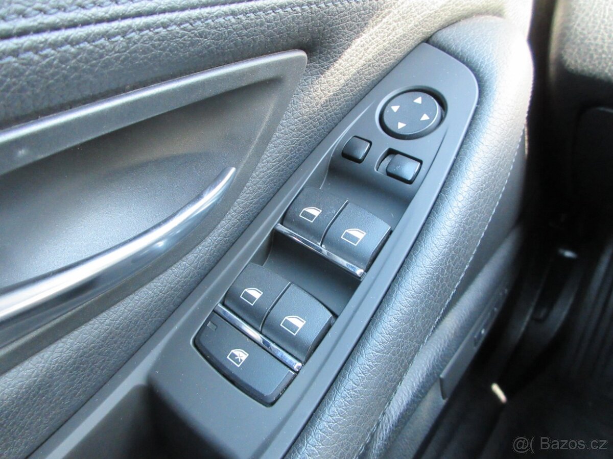 BMW 535d xDrive, Panorama, Navi, Kůže - 19
