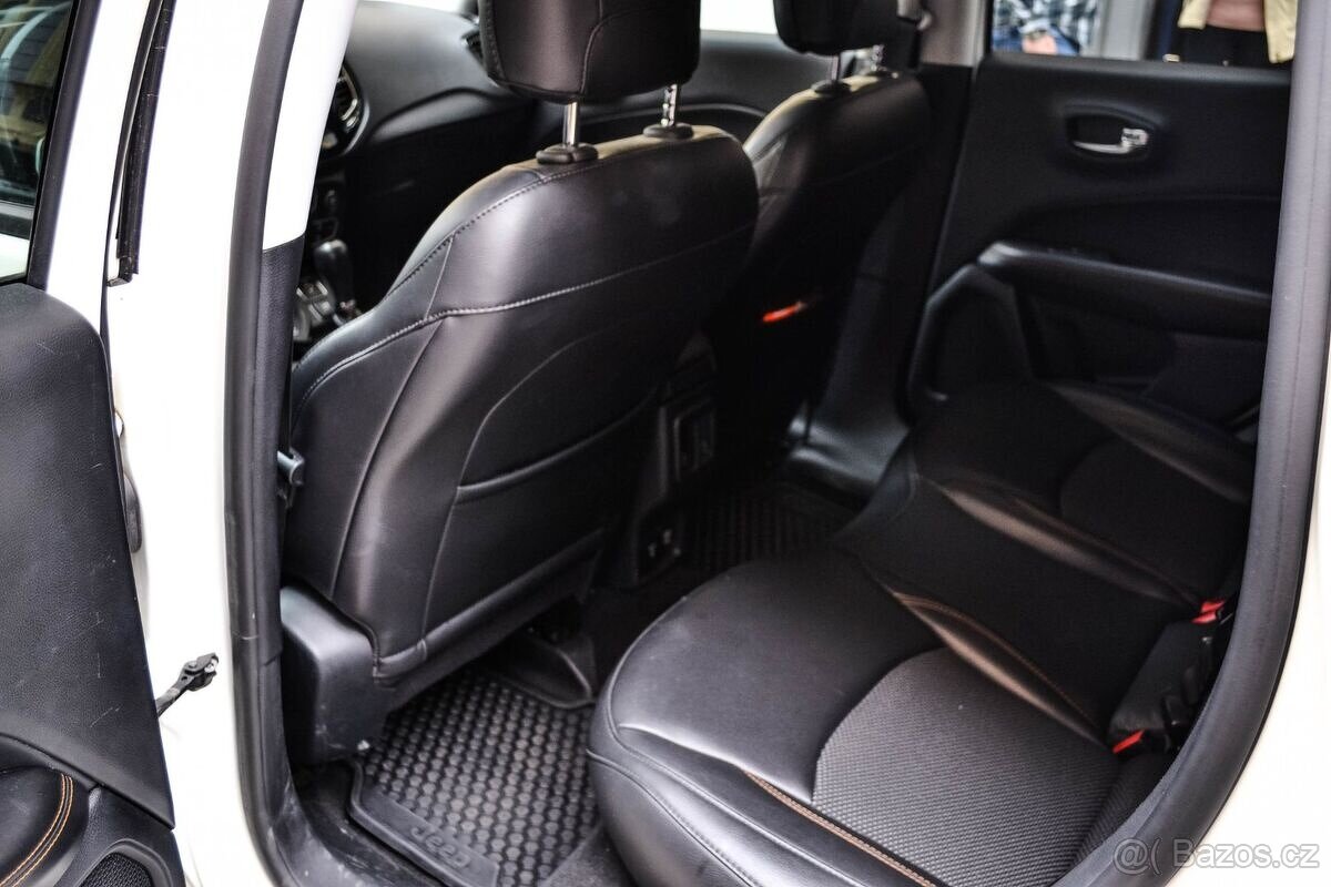 JEEP COMPASS 1.4 Benzín,125KW, 4x4 2019 - 19