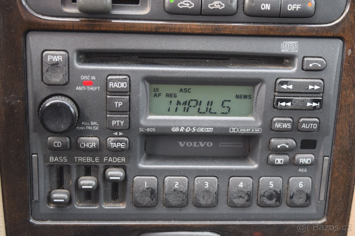 Volvo V70 2.5 D 103KW NOVÁ STK TAŽNÉ KLIMA EL.OKNA - 19