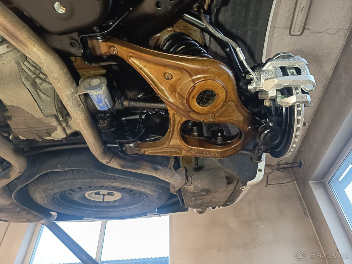 Dodge Durango R/T 5,7L 4x4, tažné, Top výbava, 7míst, servis - 19