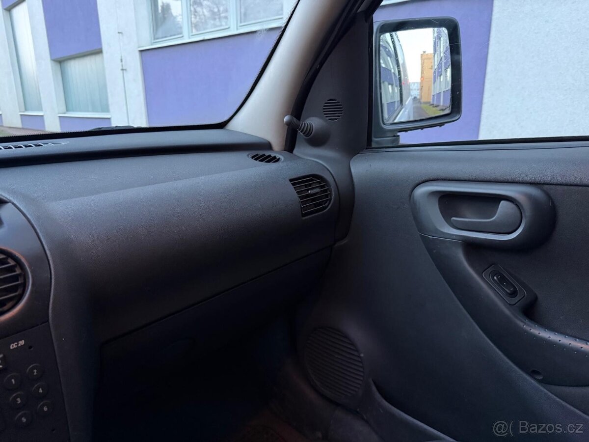 Opel Combo 1,3 CDTi Van - 19