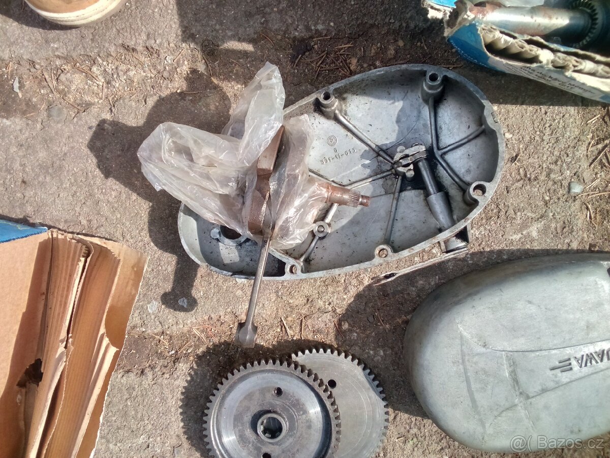 Moped Stadion, kyvacka,pérák aj. - 19