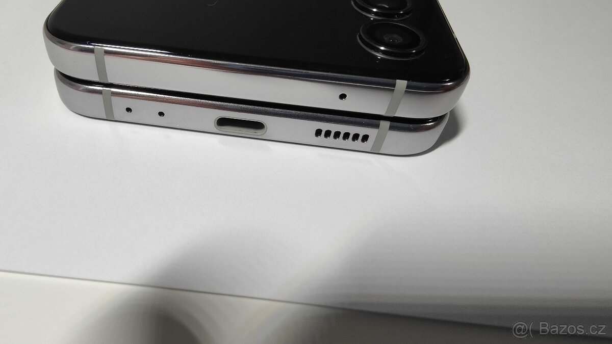 Samsung Galaxy Z Flip4 5G (F721B) 8GB/256GB, Bespoke Edition - 19