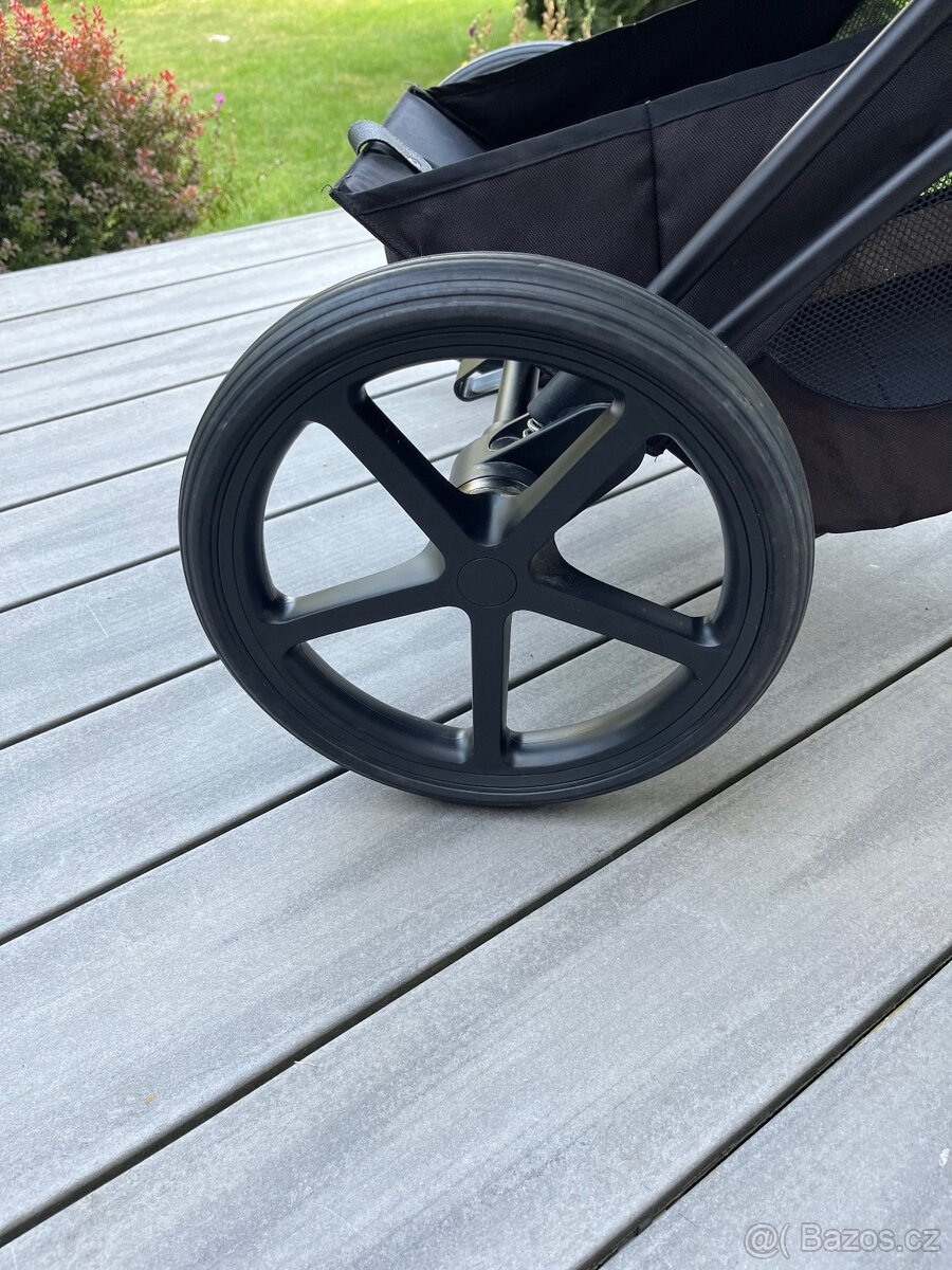 Hluboká korbička Cybex Priam Lux KOI a podvozek - 19