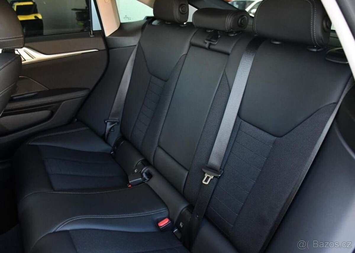 BMW i4 eDrive40 HUD 4L-ZÁRUKA SoH 99% - 19