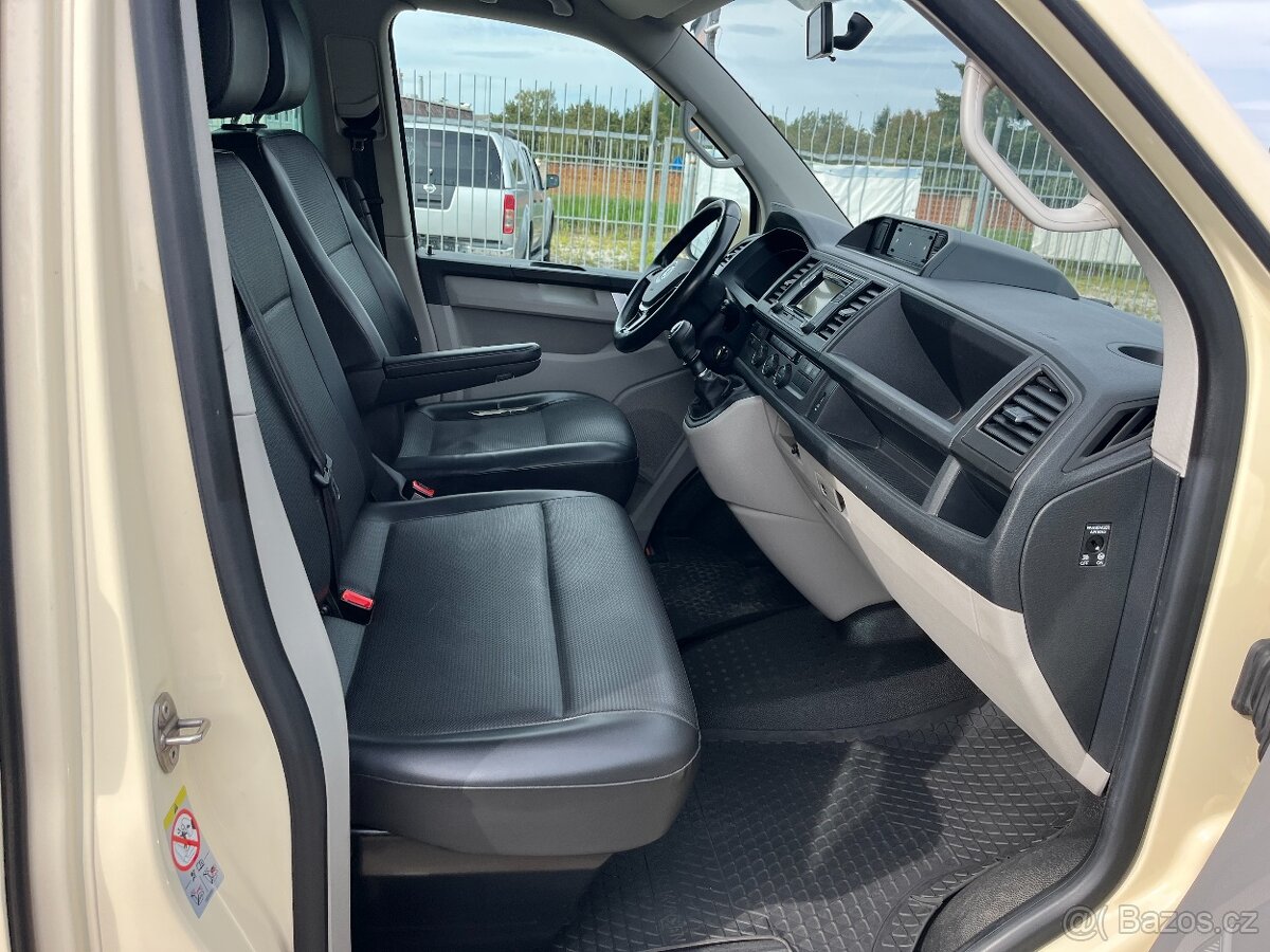 Volkswagen Caravelle Bus T6 - 19