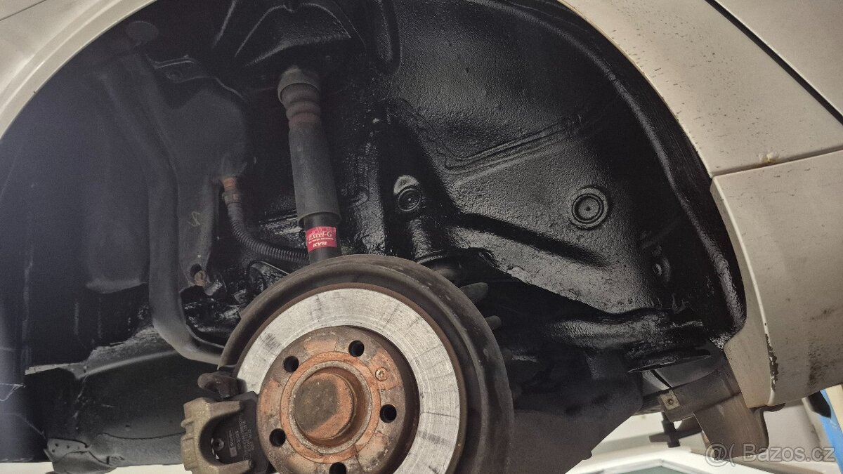 A4 B7 2.0 tdi 103kw dpf 3x S-Line Avant - 19