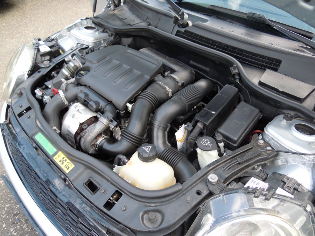 Mini Cooper 1.6D 80kw(109hp) r.v.9/2010 pěkný stav - 19