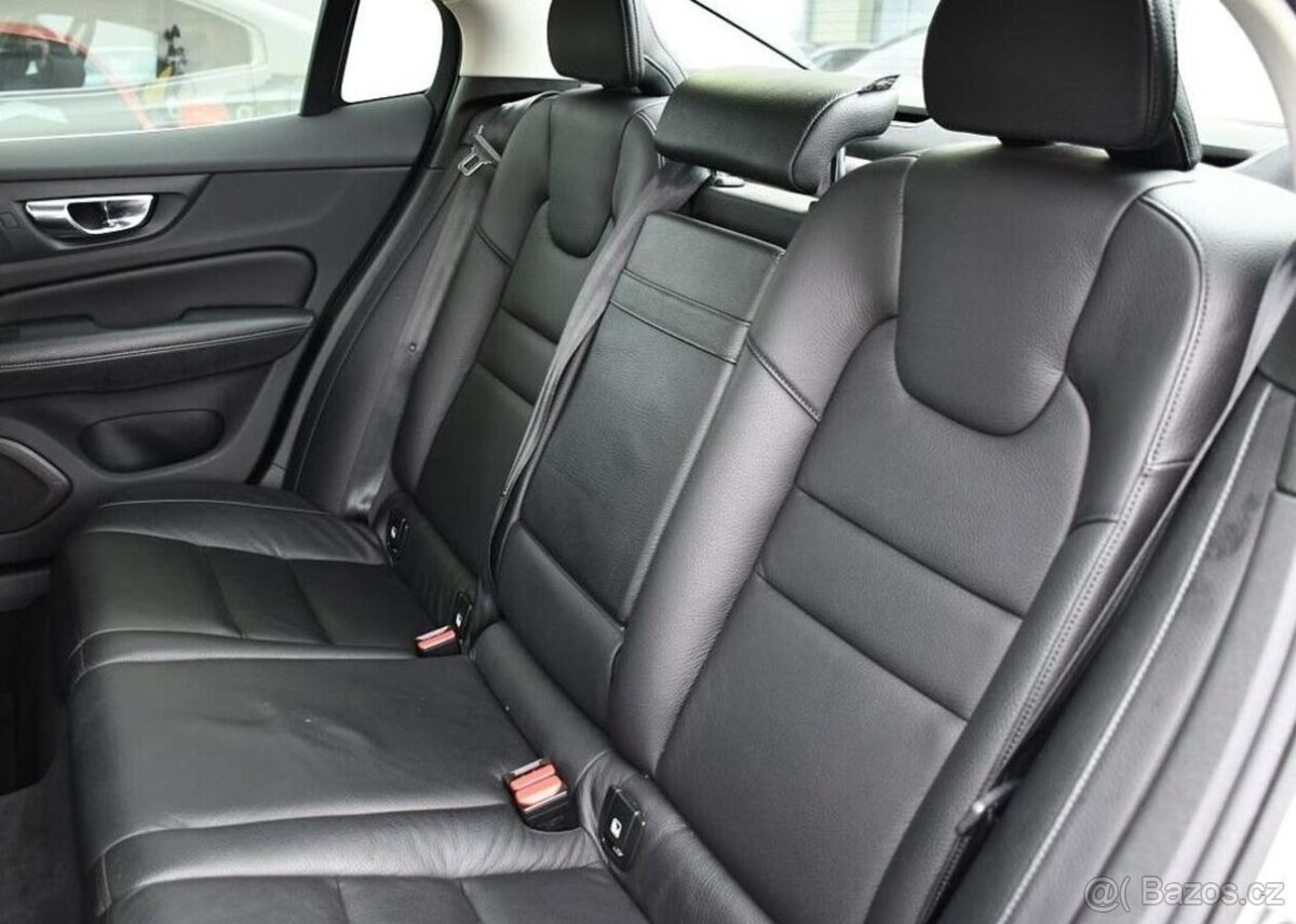 Volvo S60 T4 INSCRIPTION VIRTUAL 1M ČR - 19
