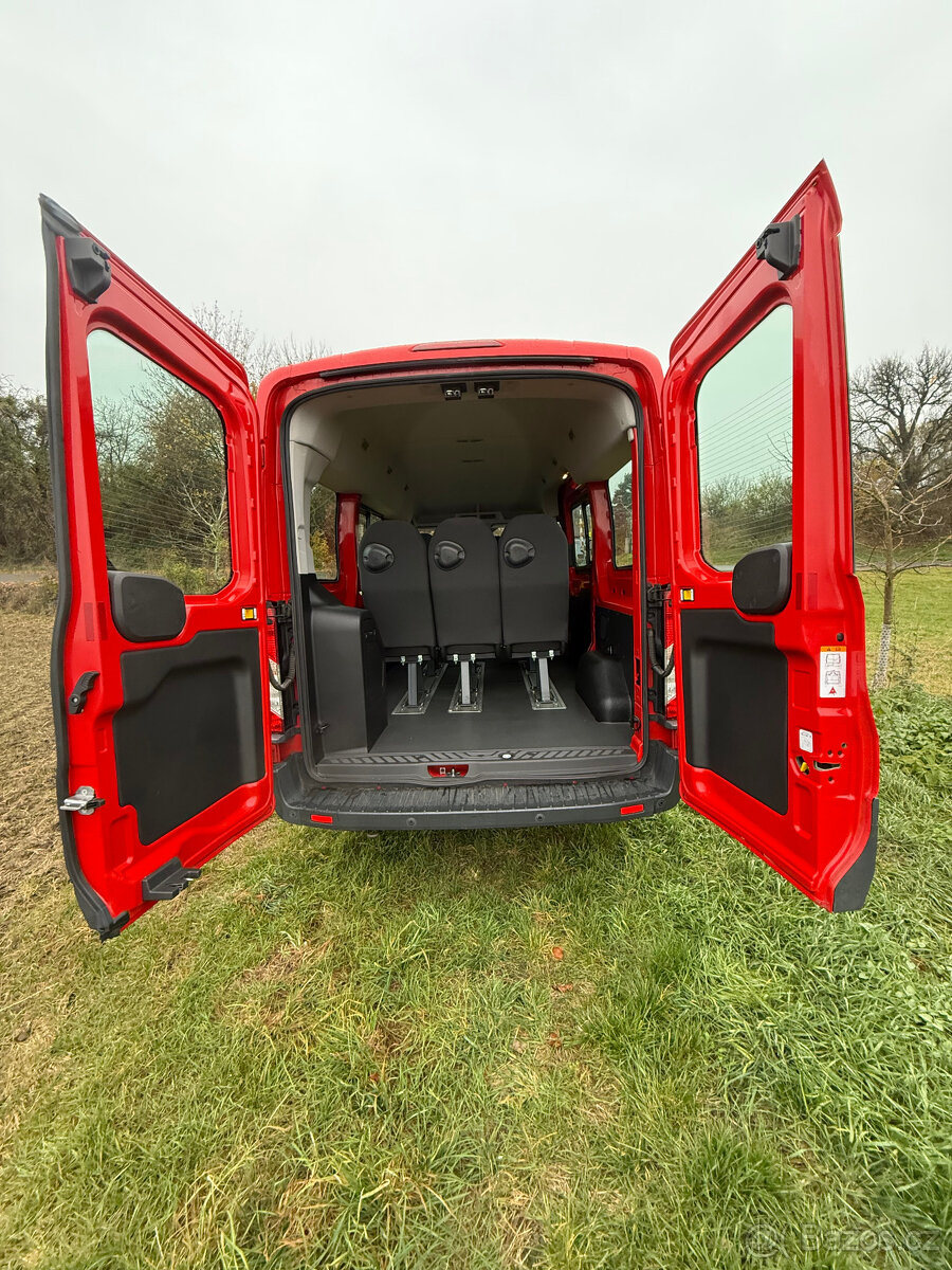 Ford Transit 2.2 TDCI rok 2015 9 Míst 68.247 km STK:10/27 - 19